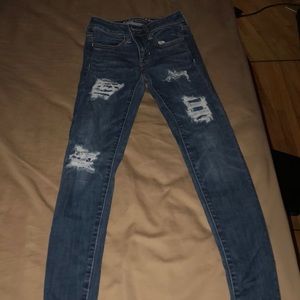 American eagle ripped jeans